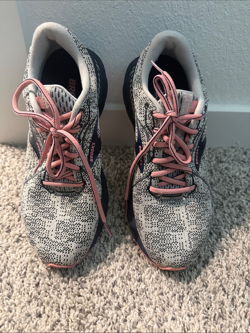 Brooks Women’s Athletic Sneakers — Pink and Gray Knit